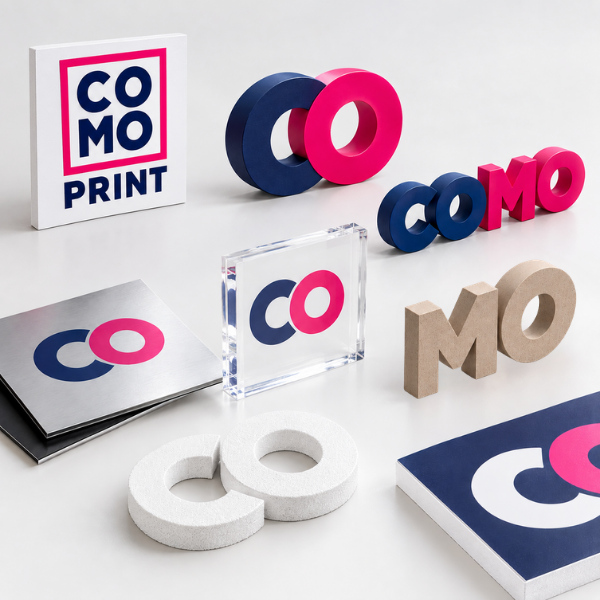 Lettrage 3D et logo COMO en PVC, bois, plexiglas et aluminium | Comoprint"